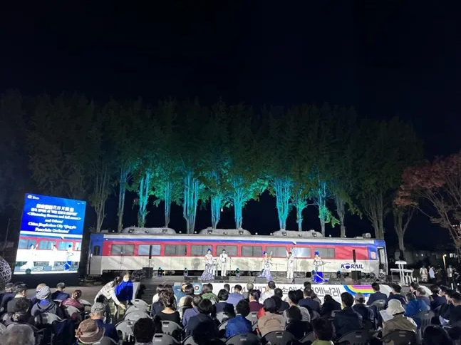 景德镇陶瓷文化国际交流中心组织参与韩国“2024年晋州世界民间艺术双年展”